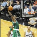Celtics Von Wafer on the fast break dunk in overtime