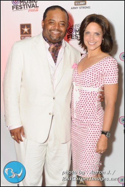 Soledad O'Brien and Roland Martin backstage at the Convention Center