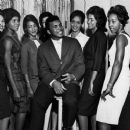 Muhammad Ali and a bevy of beauties