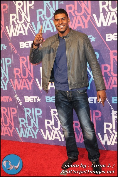 NFL Superbowl Champion Ramsen Barden of the NY Giants shows love on the red carpet