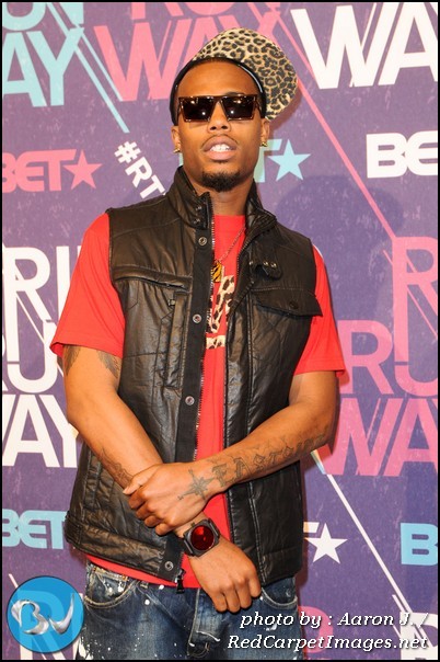 B.O.B. stops for pictures at BET Rip the Runway