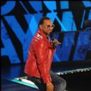 Comedian Mike Epps shows off his fashionable shoes at BETs Rip the Runway
