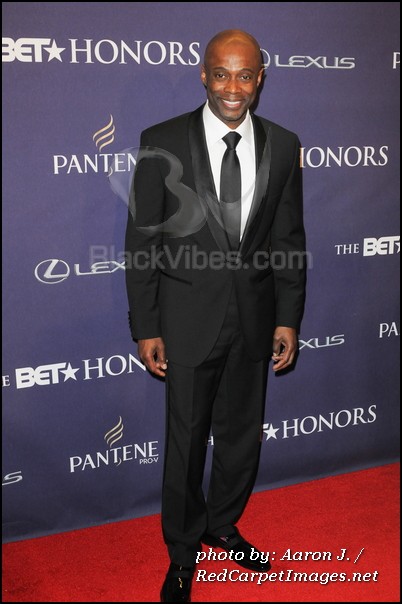 Singer Kem