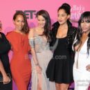 "Girlfriends" cast members Jill Marie Jones, Persia White, Tracee Ellis Ross, and Golden Brooks with Writer/Producer Mara Brock Akil