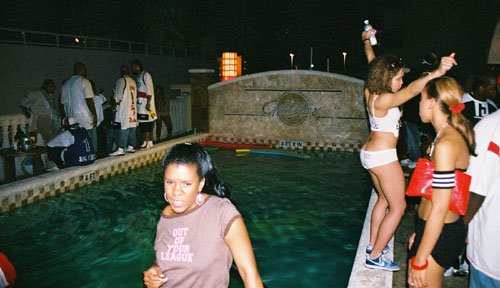 Teasers Pool (Roof)
